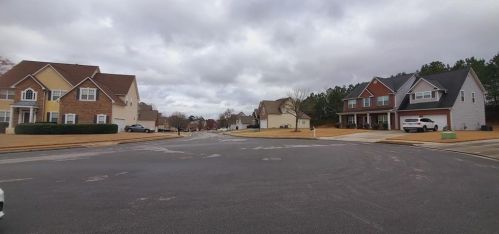 300 Sunderland Way, Stockbridge GA 30281-7958 exterior