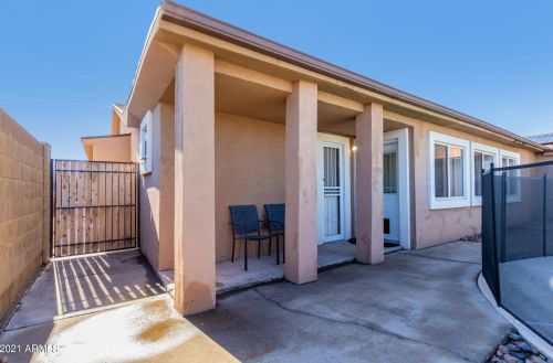 3736 Charter Oak Rd, Phoenix AZ 85032-7452 exterior