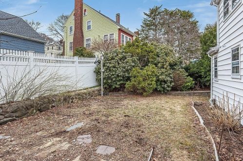 46 Eustis St, Arlington MA 02476-7638 exterior
