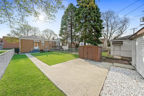 2936 Oak Park Ave, Forest View IL 60402-3028 exterior