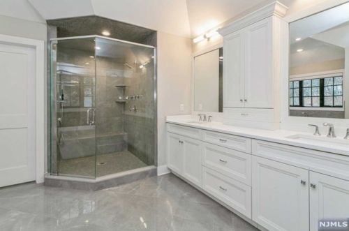 158 Magnolia Ave, Tenafly NJ  07670-1828 exterior