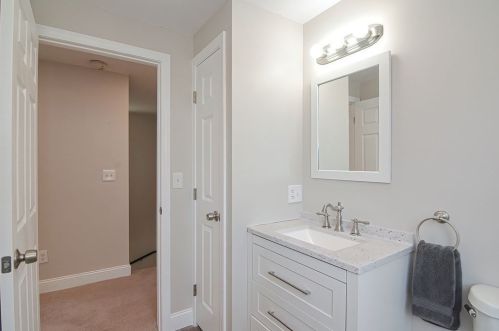 706 Spencer St, Fall River MA  02721-4539 exterior