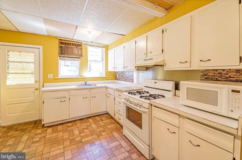 1717 Bancroft St, Philadelphia PA  19145-2204 exterior