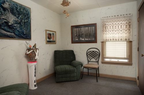 183 Thomas St, Fall River MA 02723-2404 exterior