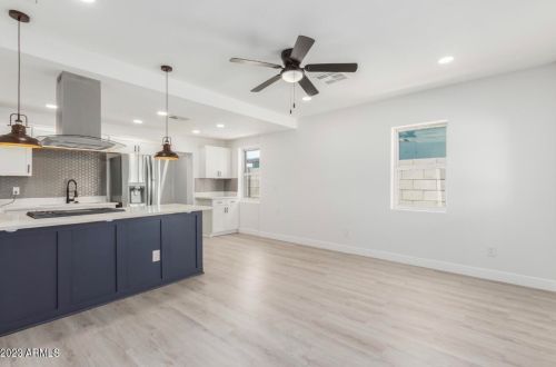 912 4 Ave, Phoenix AZ 85013-3034 exterior