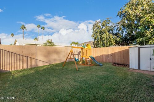 2328 Altadena Ave, Phoenix AZ 85029-3402 exterior