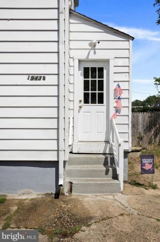 1945 Cooper St, West Deptford NJ  08096-3810 exterior