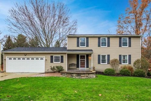 11975 Snowville Rd, Cleveland, OH 44141-3508