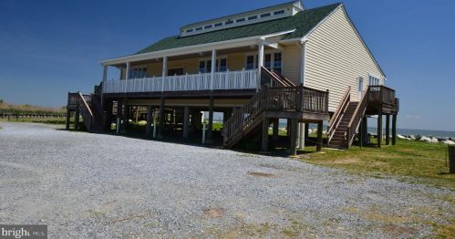 1176 Bayview Ave, Shady Side MD 20764-9523 exterior