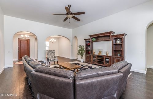 2923 Constance Way, Phoenix AZ 85042-7224 exterior