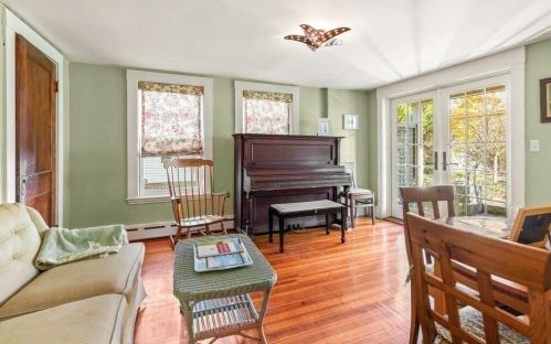 32 Main St, Rockport MA 01966-1512 exterior