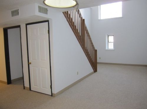 130 Beach St, Quincy, MA 02170-2824