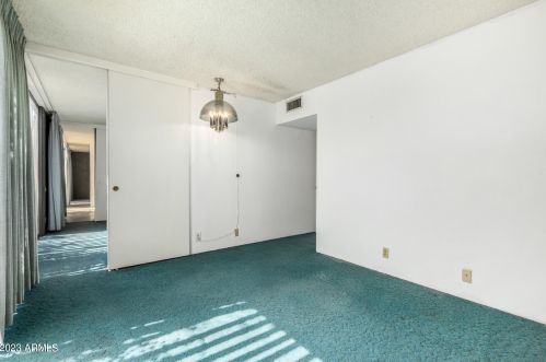 4400 15th Ave, Phoenix AZ 85015-4755 exterior