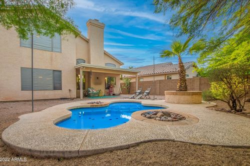 13451 47 Way, Phoenix AZ 85042-5318 exterior