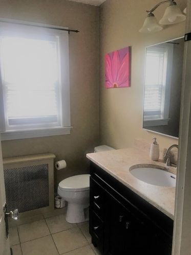 183 Pleasant St, Leicester MA 01524-1421 exterior