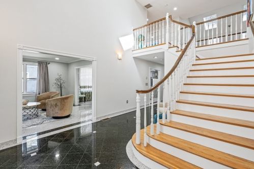 18 Francis St, North Reading, MA 01864-3156