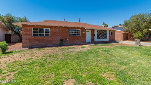 3747 Berridge Ln, Phoenix, AZ 85019-1712