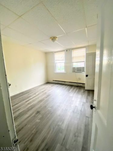 35 Rossmore Pl, Belleville NJ  07109-2615 exterior