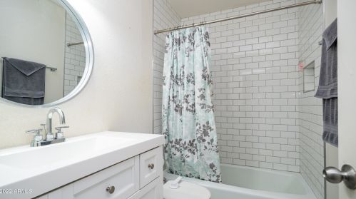 17204 31 Ave, Phoenix AZ 85017-4043 exterior