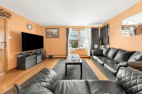 1938 Oak Park Ave, Forest View, IL 60402-4945