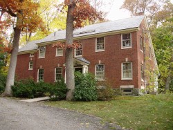 1080 Walnut St, Newton, MA 02461-1249