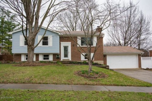 12411 Crosswinds Dr, Louisville KY  40243-2115 exterior