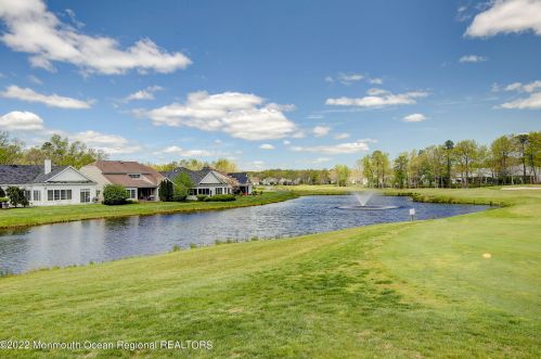 68 Merion Ln, Jackson Twp NJ 08527-3996 exterior