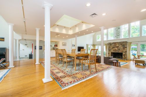 125 Bridges Rd, Little Silver NJ 07739-1634 exterior