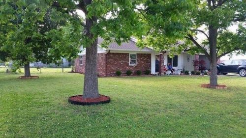 501 6th St, Stigler, OK 74462-1705