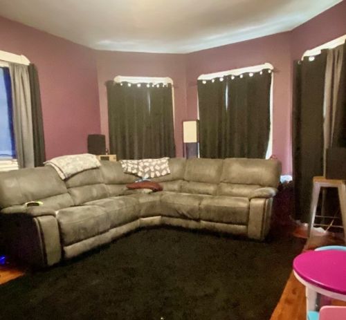 345 Earle St, New Bedford MA 02746-5806 exterior