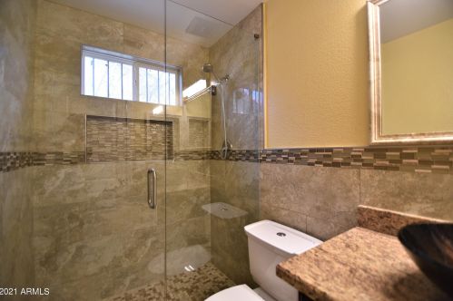 1932 Alta Vista Rd, Phoenix AZ 85041-5443 exterior