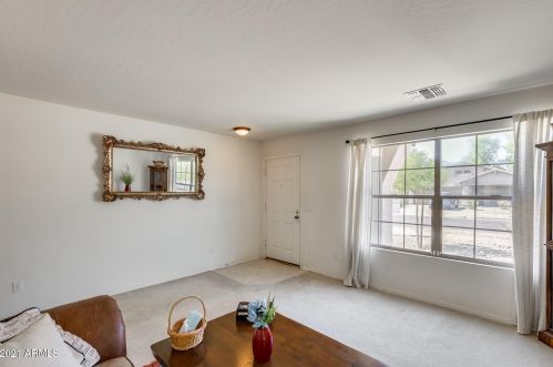 3127 Alta Vista Rd, Phoenix AZ 85041-5211 exterior