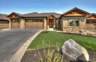 342 Sun Vista Dr, Eagle Crest OR  97756-7148 exterior