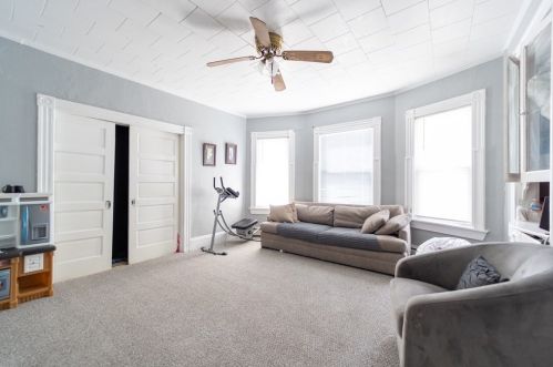 143 Lowell St, Methuen MA 01844-6825 exterior