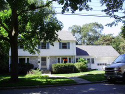 55 Wheeler Rd, Newton, MA 02459-2620