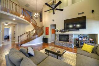 21224 38th Pl, Phoenix, AZ 85050-4965