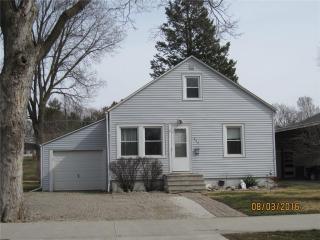 608 5th St, Berkley, IA 50220-1826