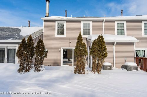 21 Birch Ln, Tinton Falls NJ 07724-3471 exterior