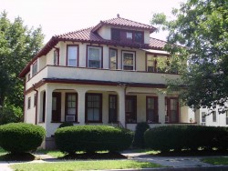 610 Watertown St, Newton, MA 02460-1316