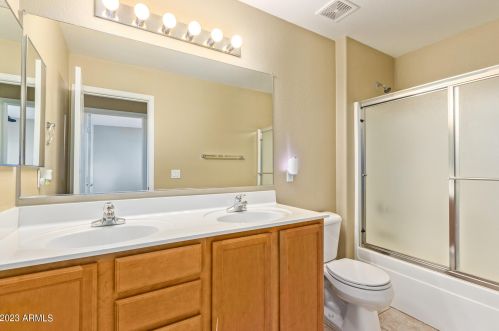 1805 94th Ave, Phoenix AZ  85037-4279 exterior