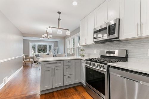 2630 Oak Park Ave, Forest View IL 60402-2533 exterior