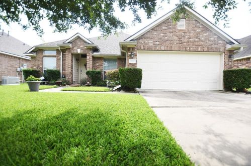 9103 Bonbrook Bnd Ln, Richmond TX 77469-4730 exterior