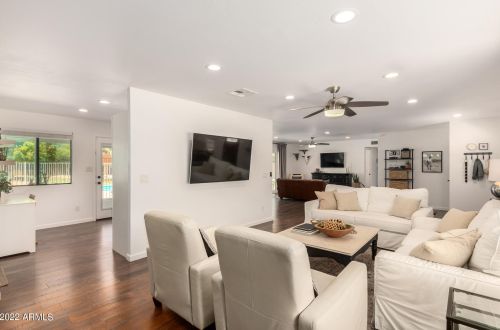 10808 43rd St, Phoenix AZ 85050-3342 exterior