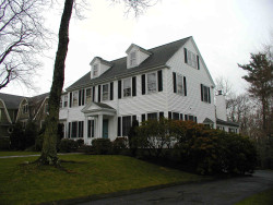 189 Windsor Rd, Newton, MA 02468-1119