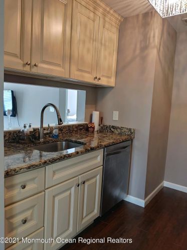 72 Azalea Cir, Jackson Twp NJ 08527-2557 exterior