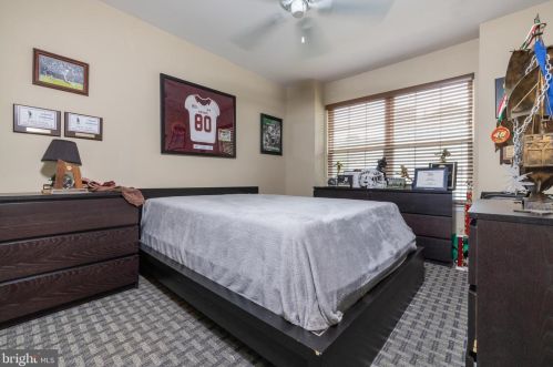 104 Cinnamon Rd, West Deptford NJ 08086-2400 exterior