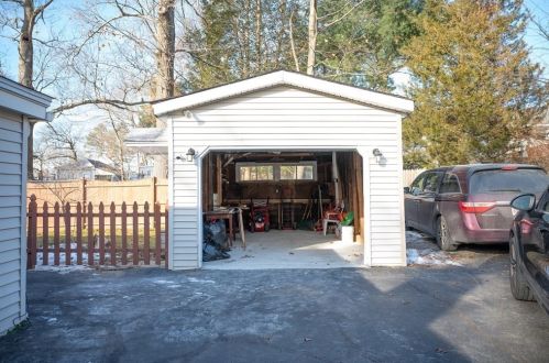 23 Burroughs Rd, North Reading MA 01864-1203 exterior