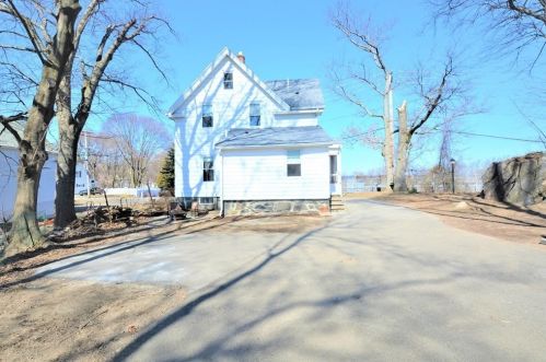 112 Bates Ave, Quincy MA 02169-1508 exterior