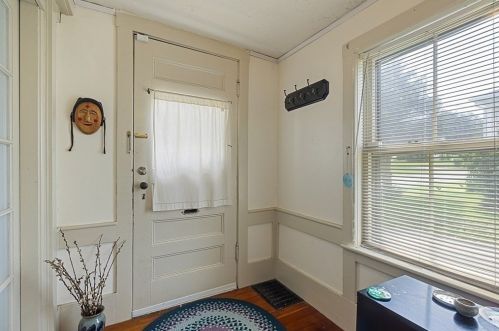 87 Gardner St, Groveland MA 01834-1141 exterior