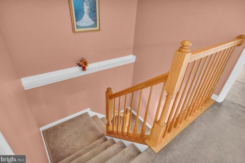 101 Cambridge Ct, West Deptford NJ 08096-6875 exterior